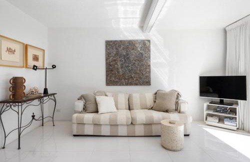 Noosa Heads House | Cove Point 2 Ocean Views