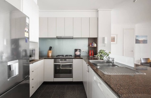 Southbank Apartment | Cradle the Clouds Southbank Stay with Parking