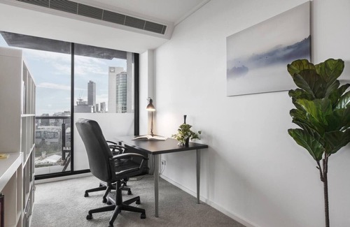 Southbank Apartment | Cradle the Clouds Southbank Stay with Parking