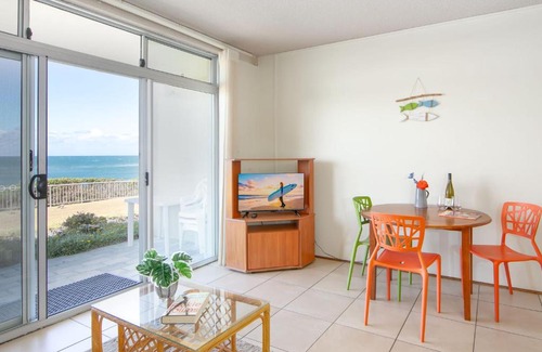 Yamba Apartment | Craigmore On The Beach Unit 4 - ground floor with views