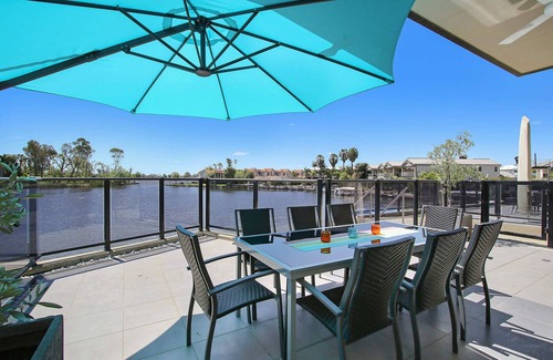 Mulwala House | Cypress Townhouse 11