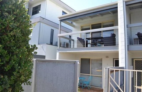 Ocean Grove Apartment | Dare St Beach Apartment