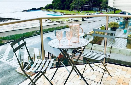 Forster Apartment | Debra Court 6 - Unbeatable Main Beach Views!