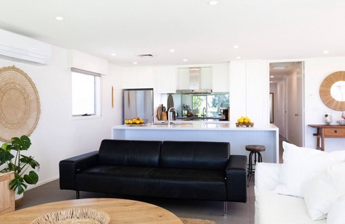 Mollymook Beach House | Eight Mitchell in Mollymook