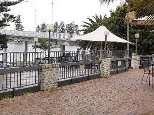 The Entrance Hotel | El Lago Waters Hotel