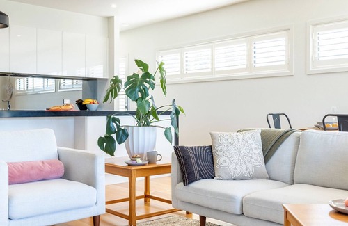 Salamander Bay House | Escape on Wanda, 188 Soldiers Point Rd - Spectacular views, Ducted Air Con, WiFi
