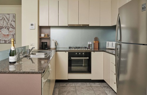 Southbank House | Exclusive Stays - Sentinel V