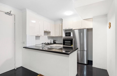 Darling Harbour Apartment | Fantastic 3BR Apt (Parking)/darling harbour-10 min