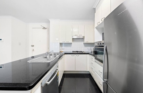 Darling Harbour Apartment | Fantastic 3BR Apt (Parking)/darling harbour-10 min