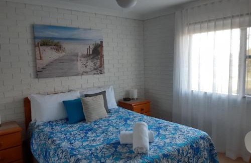Mollymook Beach Apartment | Fifth Green Apartments