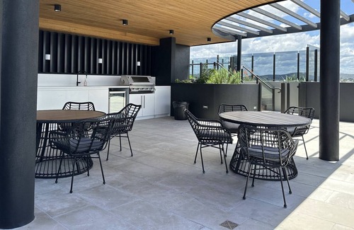 Lutwyche Apartment | Glorious 2-Bed Apartment near Local Shops