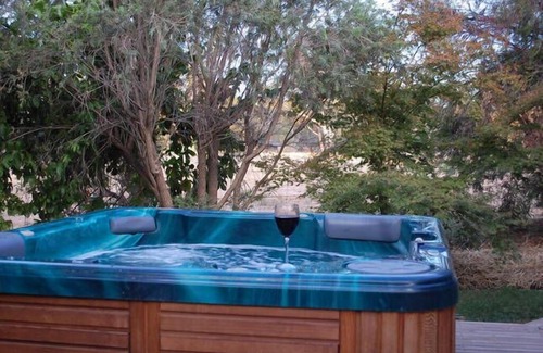Torrumbarry House | Goolwa Spa & River Retreat House