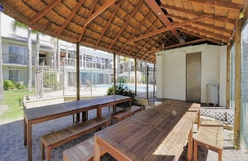 Mandurah Apartment | Holiday or short term let for family near to all amenities