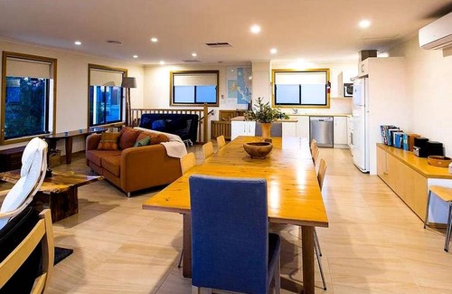 Lake Wangary House | House ∙ 1 bedroom ∙ 8 guests