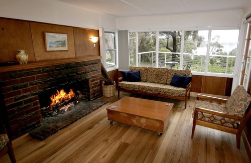 Spring Beach House | House ∙ 1 bedroom ∙ 7 guests