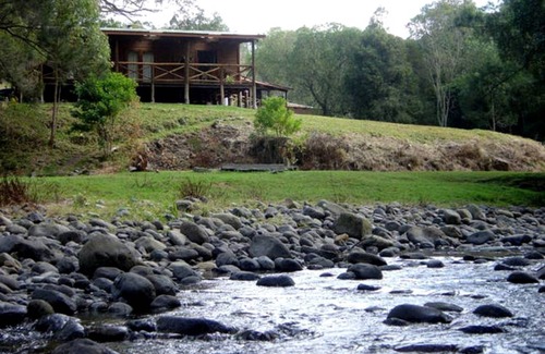 Upper Allyn House | House ∙ 1 bedroom ∙ 2 guests