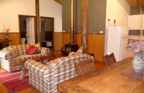 Upper Allyn House | House ∙ 1 bedroom ∙ 2 guests