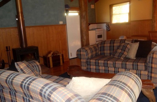 Upper Allyn House | House ∙ 1 bedroom ∙ 2 guests