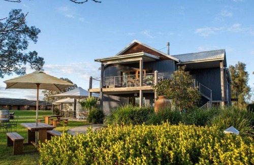 Lovedale House | House ∙ 2 bedrooms ∙ 4 guests