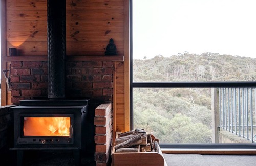 Anakie House | House ∙ 2 bedrooms ∙ 5 guests