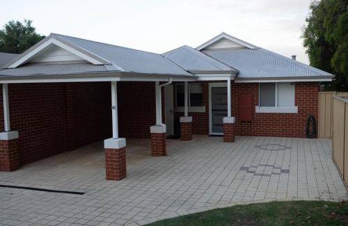 Broadwater House | House ∙ 2 bedrooms ∙ 5 guests