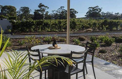 Nuriootpa House | House ∙ 2 bedrooms ∙ 4 guests