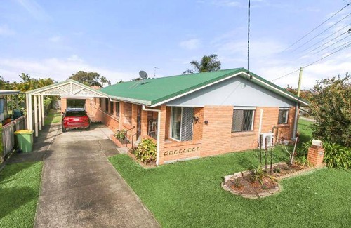 Dicky Beach House | House ∙ 3 bedrooms ∙ 6 guests