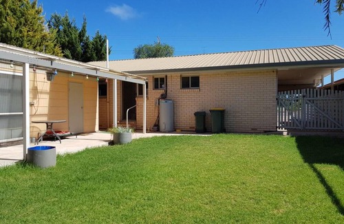 Moonta Bay House | House ∙ 4 bedrooms ∙ 10 guests