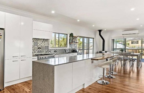 Shoal Bay House | House ∙ 4 bedrooms ∙ 8 guests
