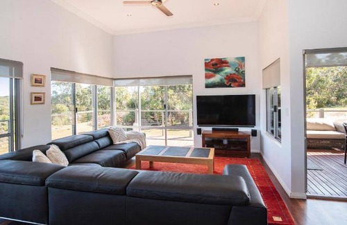 Wilyabrup House | House ∙ 4 bedrooms ∙ 8 guests