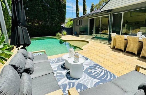 Merewether Heights House | House ∙ 5 bedrooms ∙ 12 guests