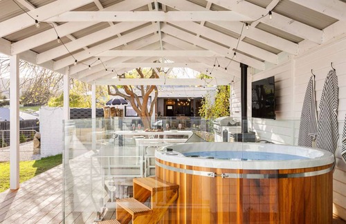 Yarra Glen House | House ∙ 6 bedrooms ∙ 16 guests