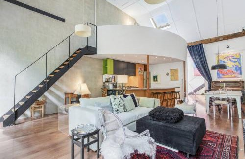 Collingwood North House | Iconic MacRobertson Chocolate Factory Conversion