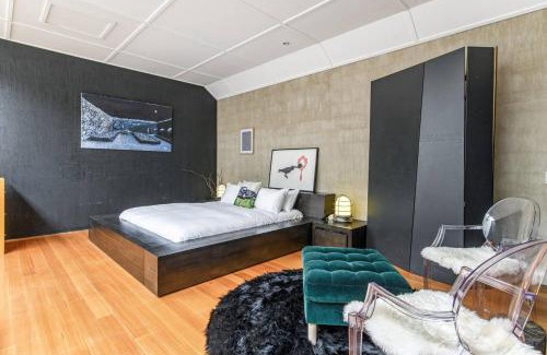 Collingwood North House | Iconic MacRobertson Chocolate Factory Conversion