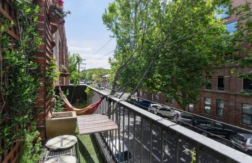 Collingwood North House | Iconic MacRobertson Chocolate Factory Conversion