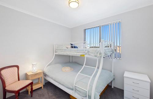 The Entrance Apartment | Immaculate Apartment at The Entrance, Tides of Fairport