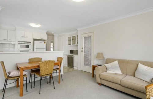 Port Macquarie House | Innes House - 8 Innes Street