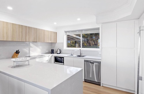 Fingal Bay House | Island View - 80 Lentara St - Large Family Home, Pool, WIFI and Sweeping Views of Fingal