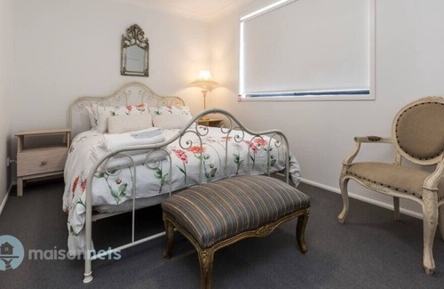 Sanctuary Point House | Jervis Bay 5 Bed House/Parking By Hyams Beach
