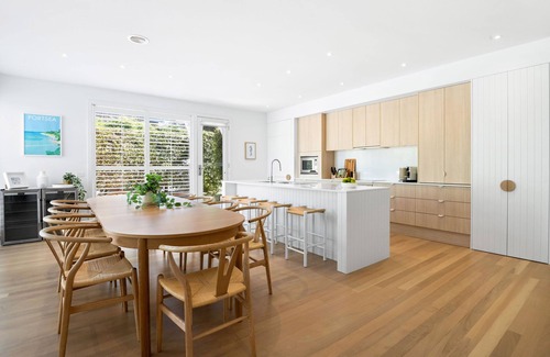 Portsea House | Joanna - Poolside entertainer opposite 'The Cutting'