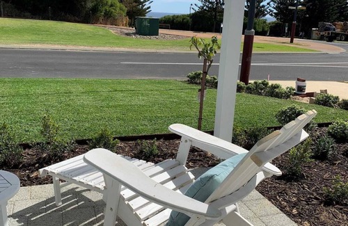 Dalyellup House | Just Beachy by Swan BnB Management