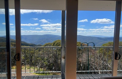 Mount Buller Apartment | K2 - Thirteen - Charming 3 bedroom apartment on Mt Buller