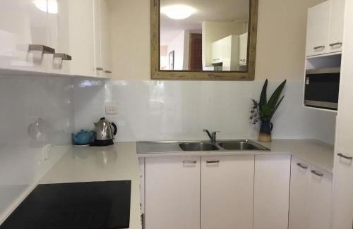 Noosa Heads Apartment | Kalimna 2 Picture Point Crescent 35