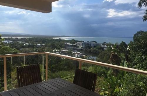 Noosa Heads Apartment | Kalimna 2 Picture Point Crescent 35