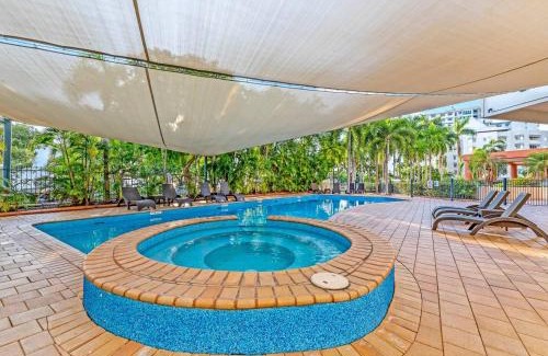 Darwin City Centre Apartment | King Studio Harbourfront Haven with Tropical Pool