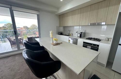 Blacktown Apartment | KozyGuru/Blacktown/3 Bedroom APT/NBL005