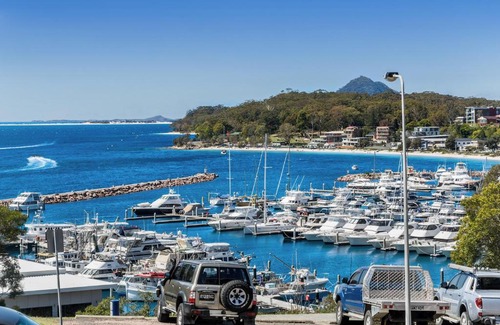 Nelson Bay Apartment | Laman Lodge Unit 2 15 Laman Street