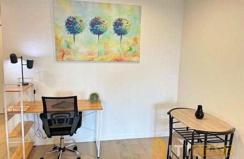 Canberra City Centre Apartment | Lavish & Oversized 1 Bd 1Bth - Centre of the CBD