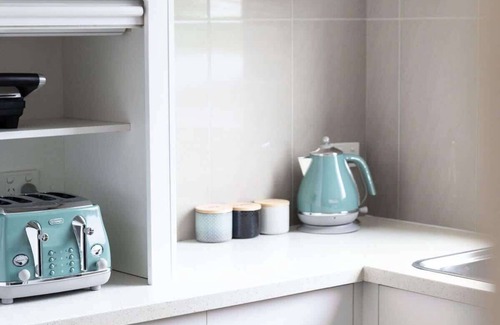 Myrtleford House | Lemon & Myrtle Cottage - Stunning and Cosy Accommodation