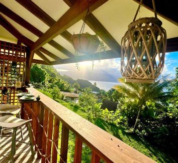 Taiarapu-Est Ski Chalet | Les Chalets de Afaahiti - Fare Okeani